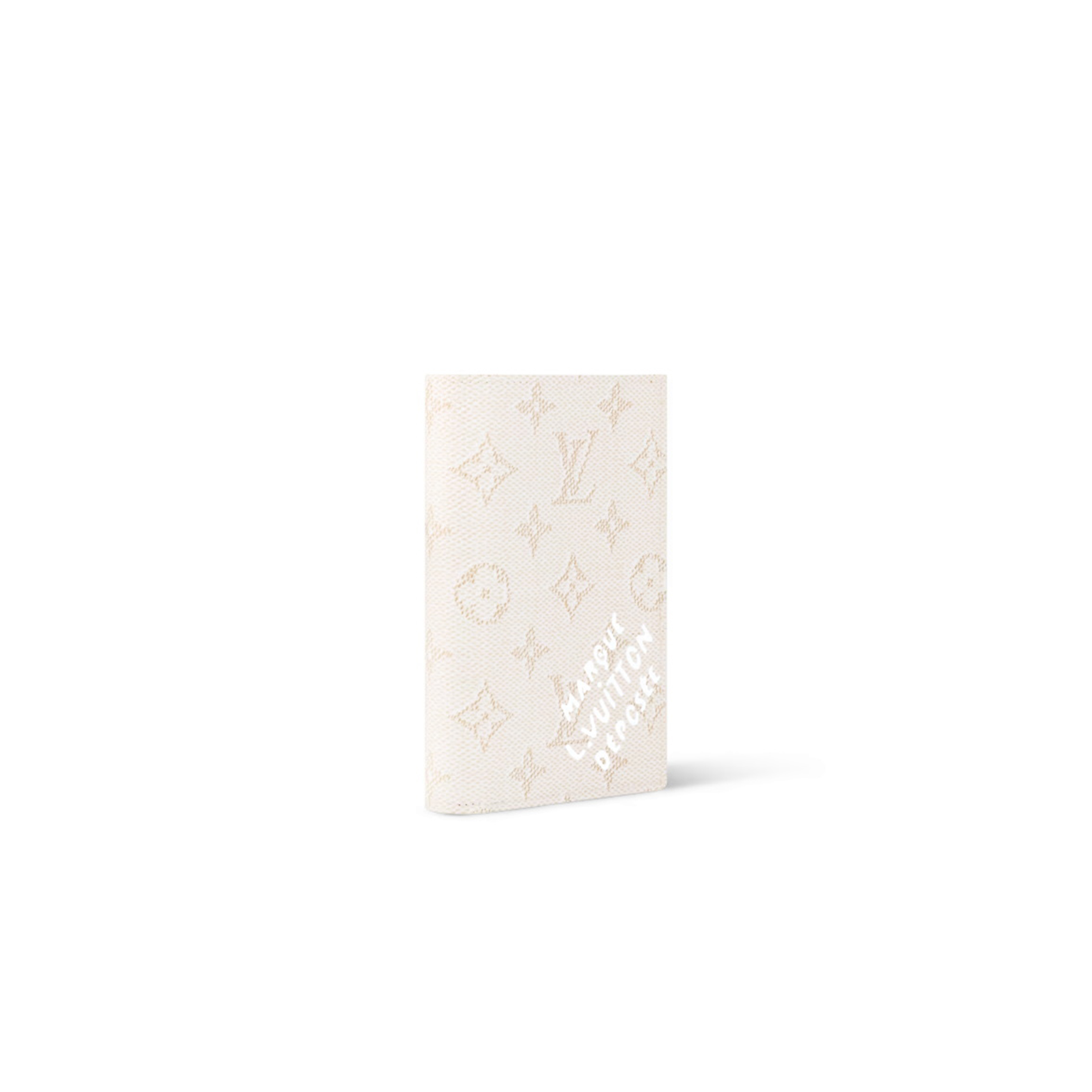 LOUIS VUITTON MASTER PASSPORT COVER M15075 (14*10*3cm)